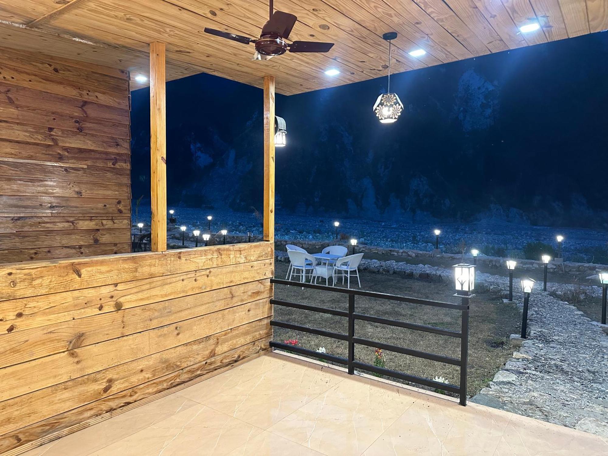 Cabana Riverside Resort - Kainchi Dham Nainital Extérieur photo